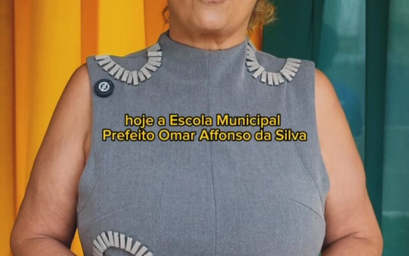 Poté realiza momento cívico da Semana da Pátria com estudantes
