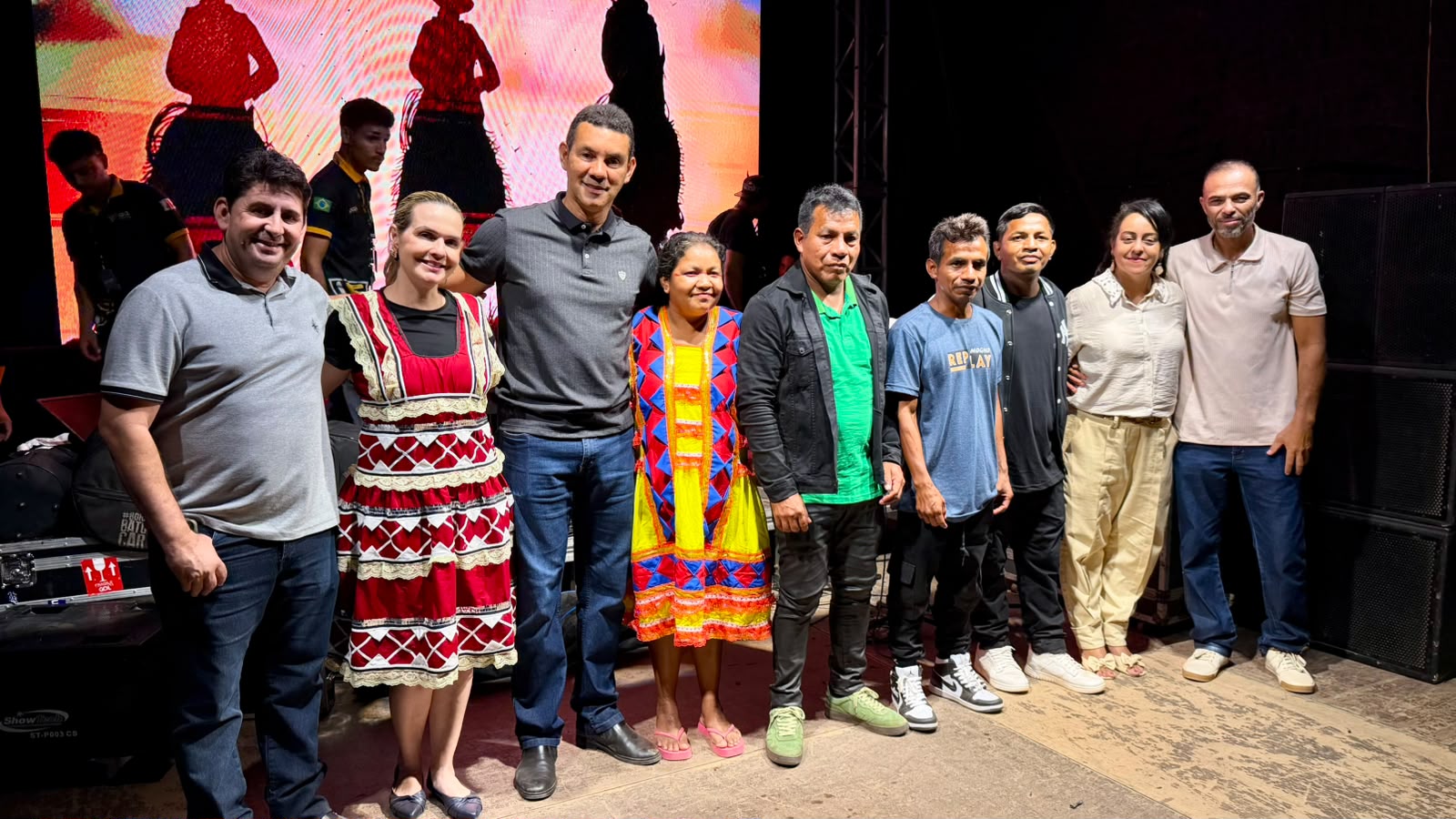 Participantes dos Jogos Indígenas da Aldeia Escola Floresta em Teófilo Otoni